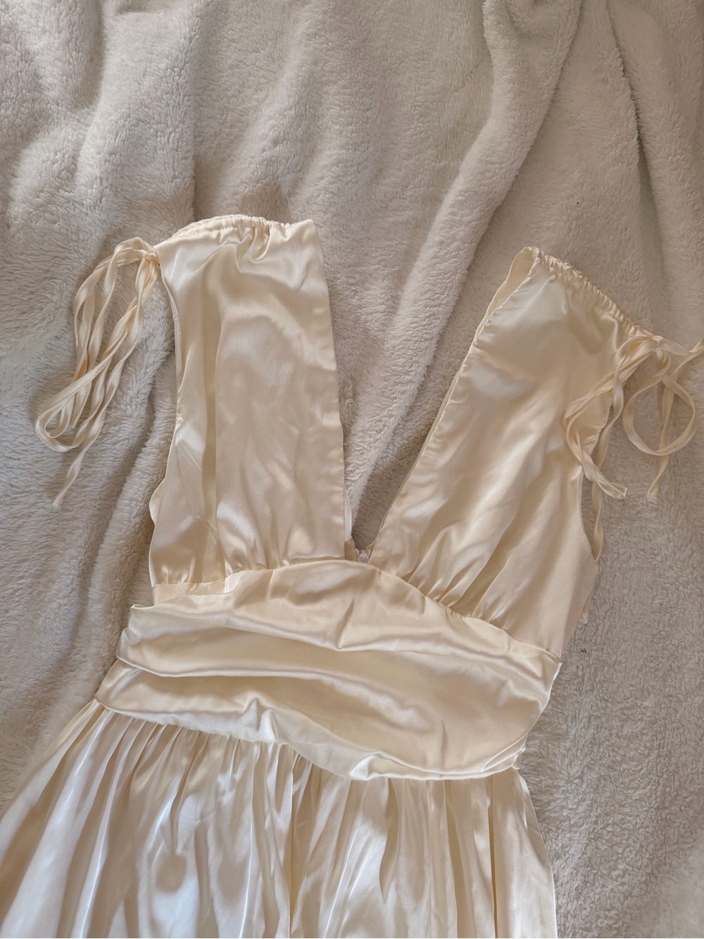 Ivory Satin Deep V Tie-Shoulder Mini Dress - Picture 4 of 4